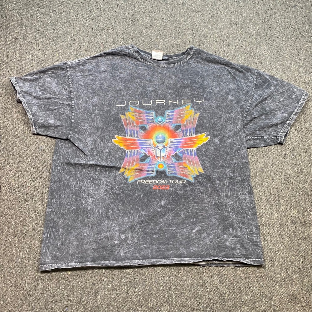 Journey Freedom Tour 2023 TShirt Sz 2XL Mens Gray Mineral Wash Rock Band Graphic
